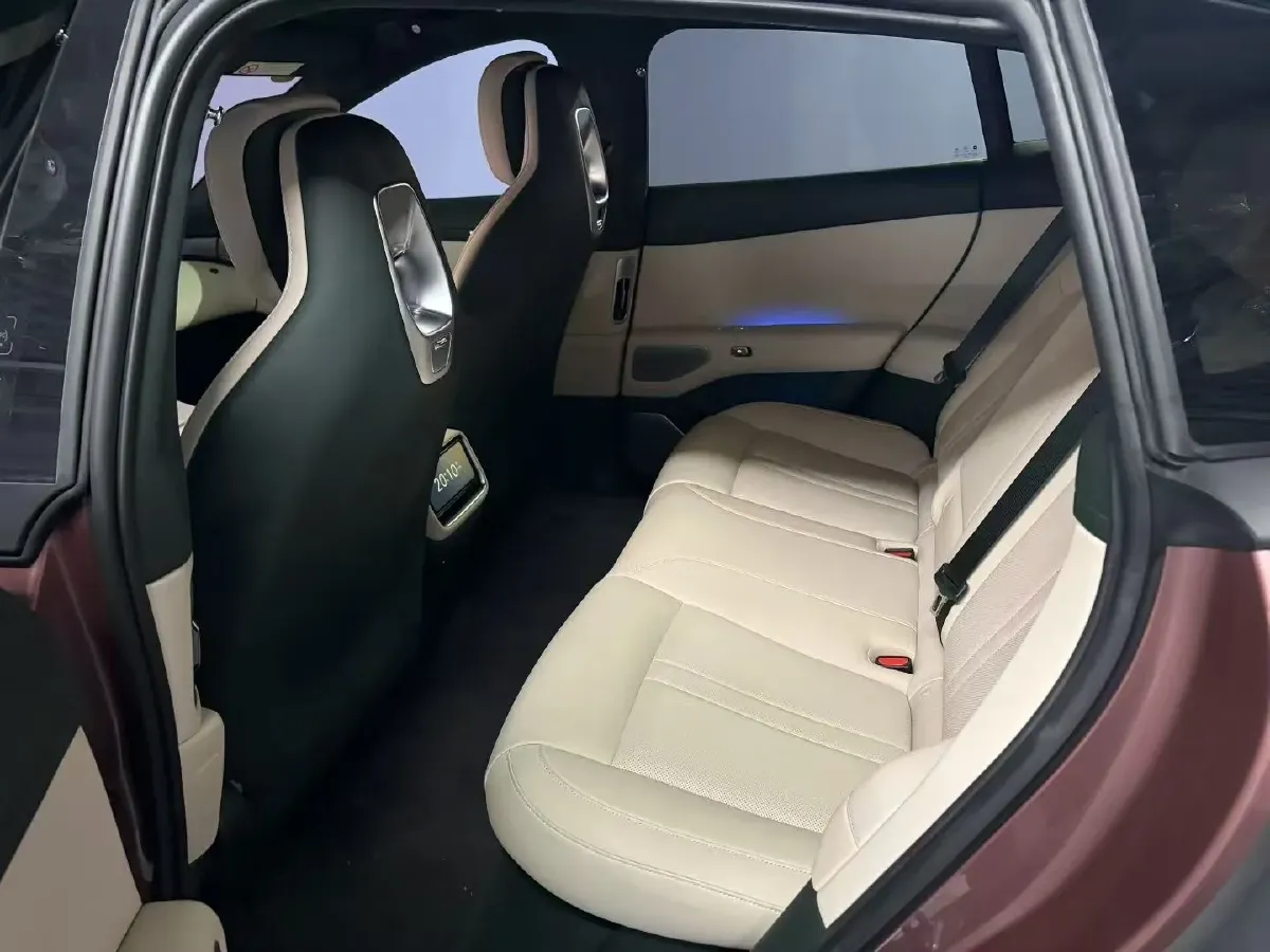 2025 MI YU7 BEV 101.7KWH,autocango,china used car exporter,china ev exporter,chinese used car exporter,chinese used ev exporter