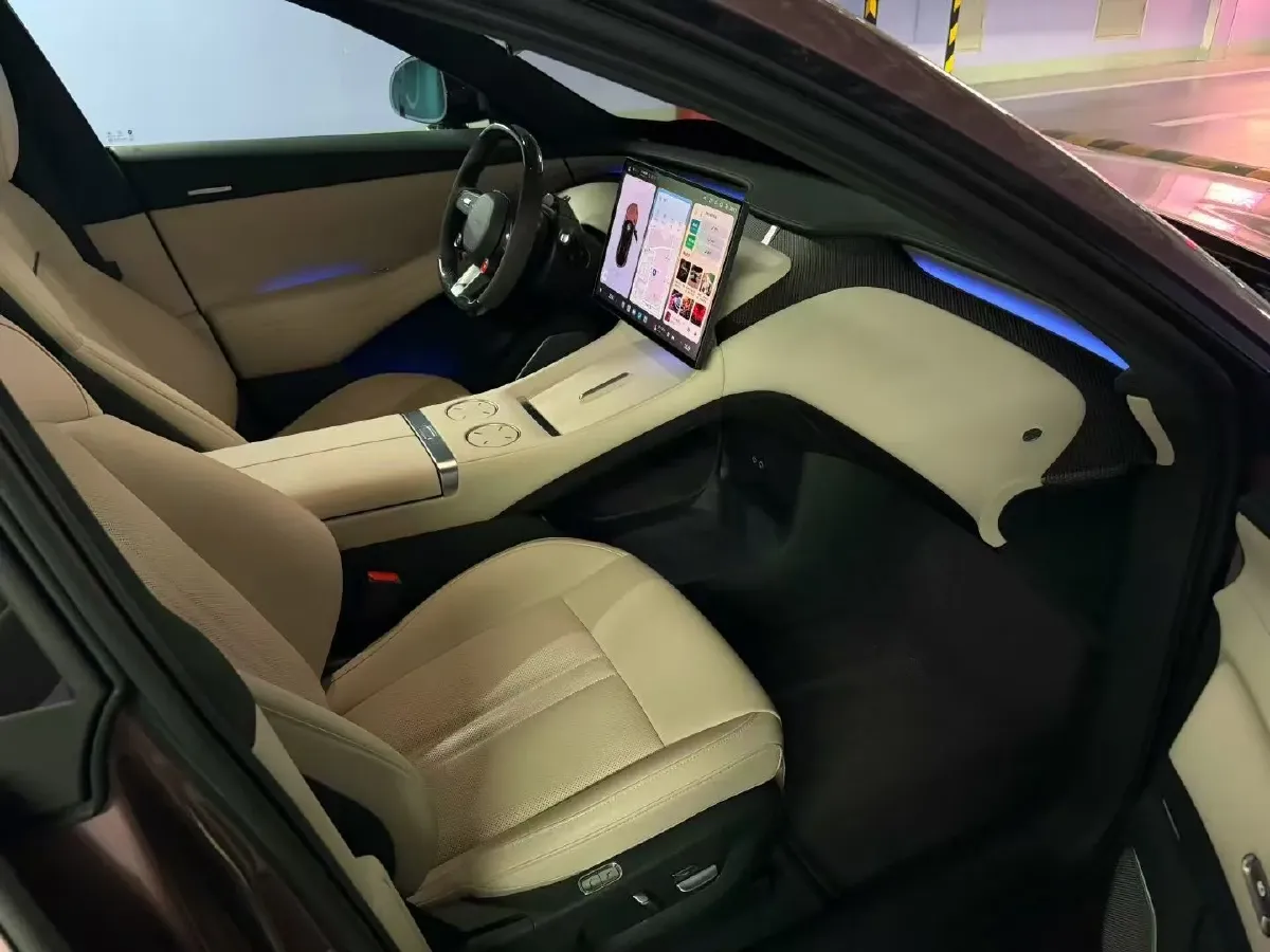 2025 MI YU7 BEV 101.7KWH,autocango,china used car exporter,china ev exporter,chinese used car exporter,chinese used ev exporter