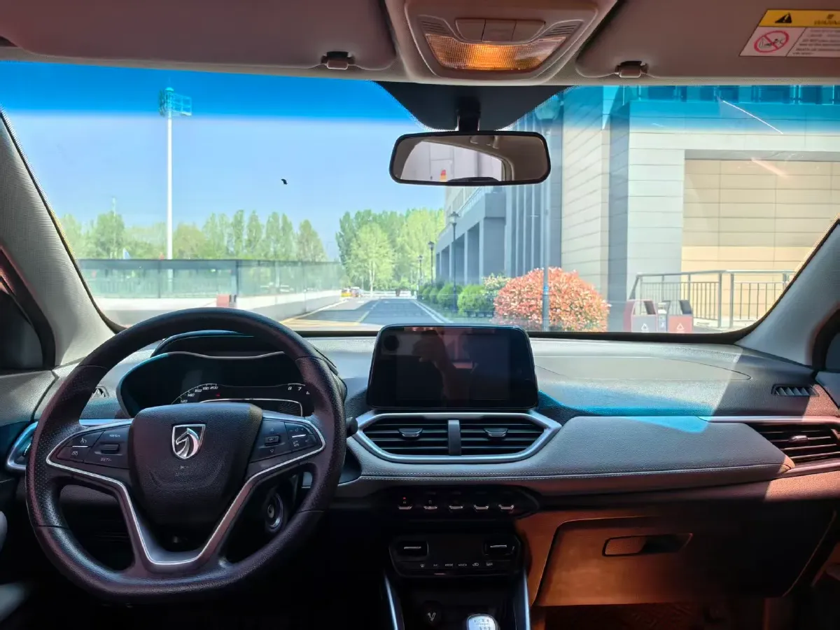 2017 BaoJun 510 1.5L 112HP L4 6MT,autocango,china used car exporter,china ev exporter,chinese used car exporter,chinese used ev exporter