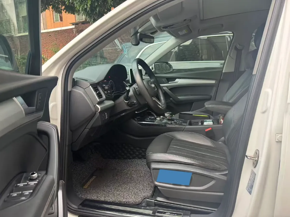 2018 Audi Q5L 2.0T 252HP L4 7DCT,autocango,china used car exporter,china ev exporter,chinese used car exporter,chinese used ev exporter