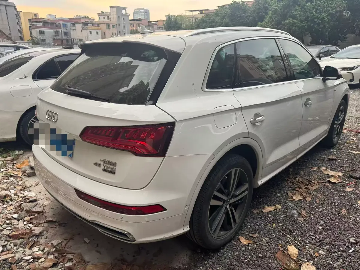 2018 Audi Q5L 2.0T 252HP L4 7DCT,autocango,china used car exporter,china ev exporter,chinese used car exporter,chinese used ev exporter