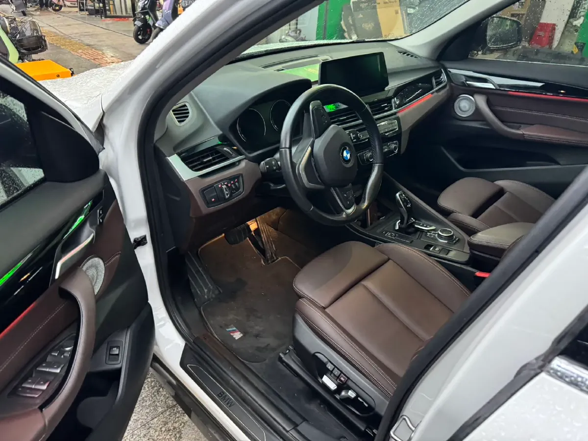 2021 BMW X1 1.5T 140HP L3 7DCT,autocango,china used car exporter,china ev exporter,chinese used car exporter,chinese used ev exporter