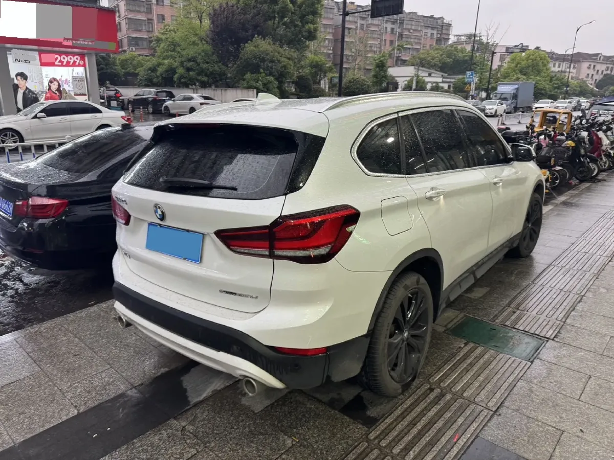 2021 BMW X1 1.5T 140HP L3 7DCT,autocango,china used car exporter,china ev exporter,chinese used car exporter,chinese used ev exporter