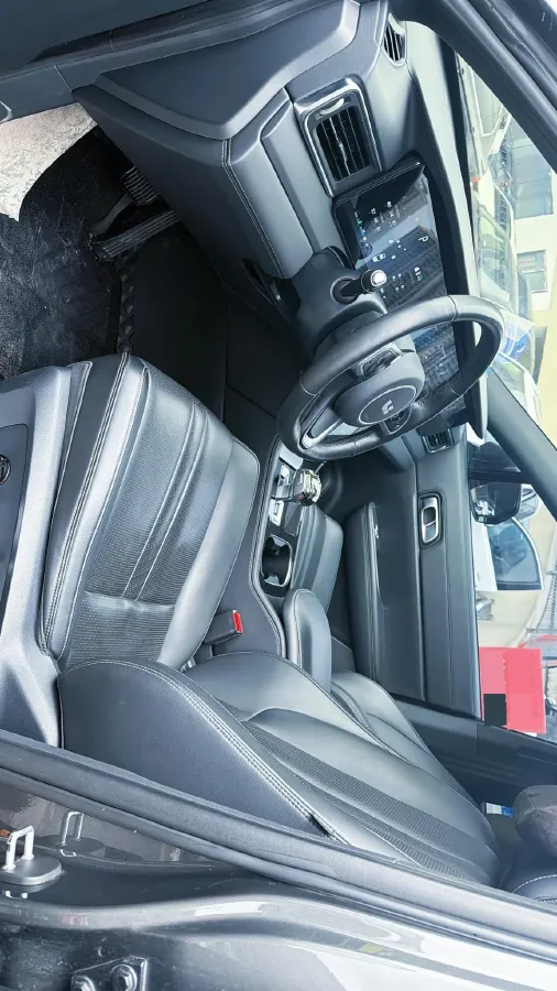 2020 Li ONE Range Extended 131HP REEV 40.5KWH,autocango,china used car exporter,china ev exporter,chinese used car exporter,chinese used ev exporter