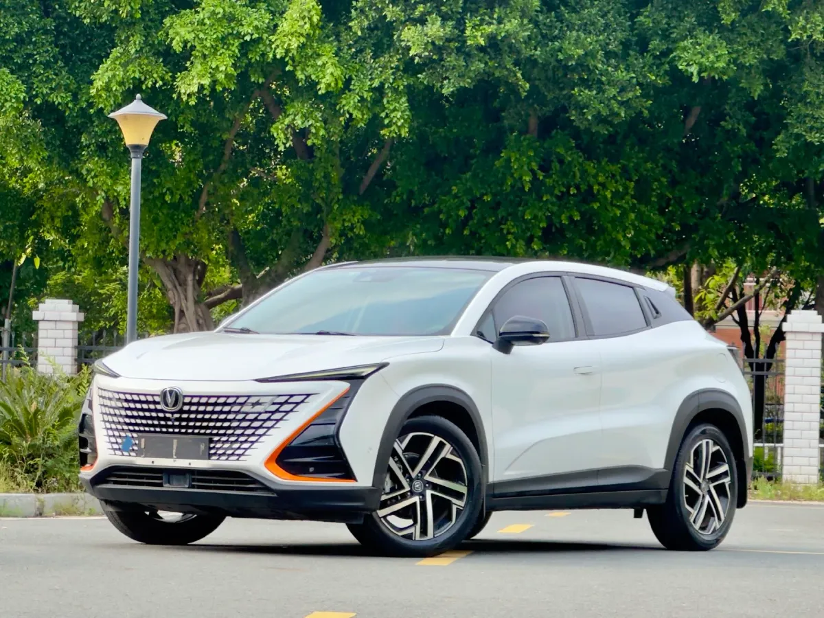 2020 ChangAn UNI-T 1.5T 180HP L4 7DCT,autocango,china used car exporter,china ev exporter,chinese used car exporter,chinese used ev exporter