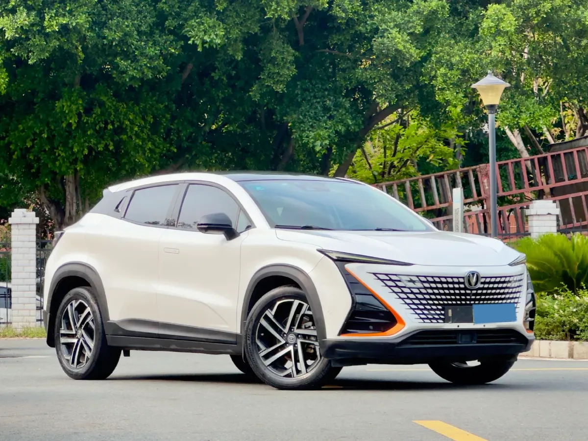 2020 ChangAn UNI-T 1.5T 180HP L4 7DCT,autocango,china used car exporter,china ev exporter,chinese used car exporter,chinese used ev exporter