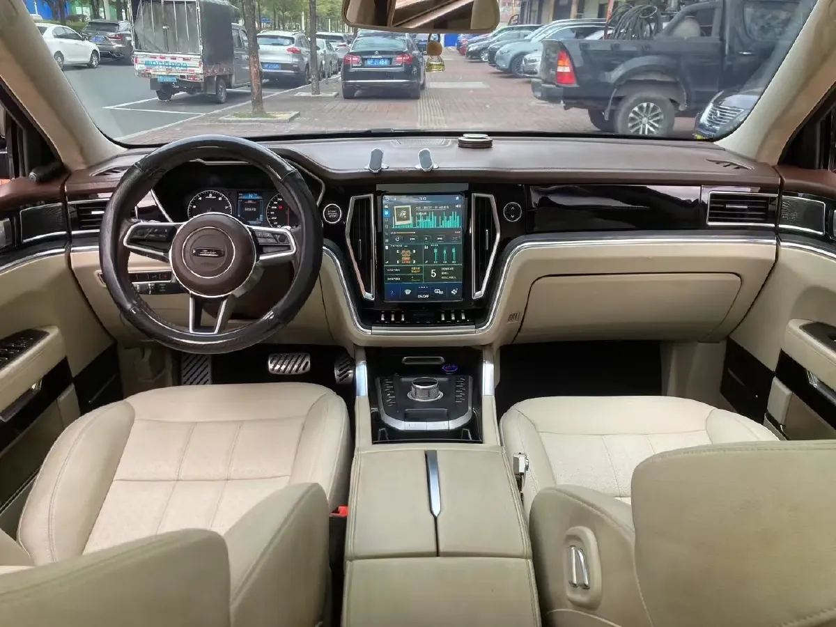 2017 Zotye T700 1.8T 177HP L4 6DCT,autocango,china used car exporter,china ev exporter,chinese used car exporter,chinese used ev exporter