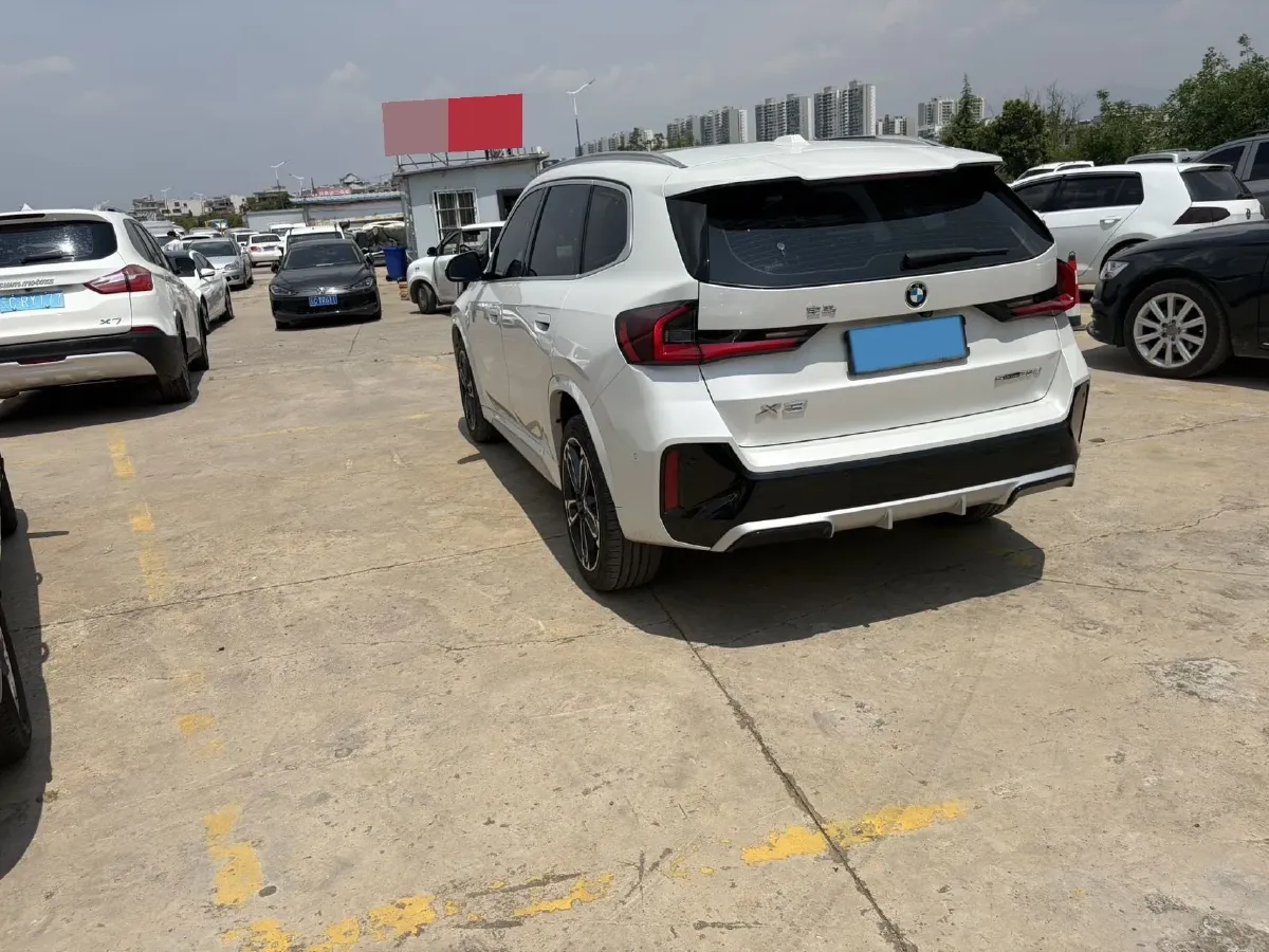 2024 BMW X1 2.0T 204HP L4 7DCT,autocango,china used car exporter,china ev exporter,chinese used car exporter,chinese used ev exporter