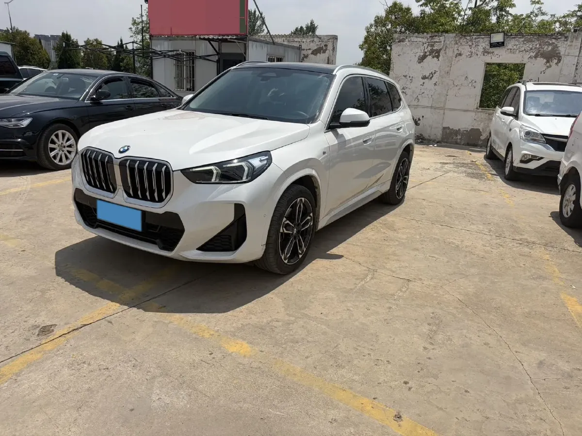 2024 BMW X1 2.0T 204HP L4 7DCT,autocango,china used car exporter,china ev exporter,chinese used car exporter,chinese used ev exporter