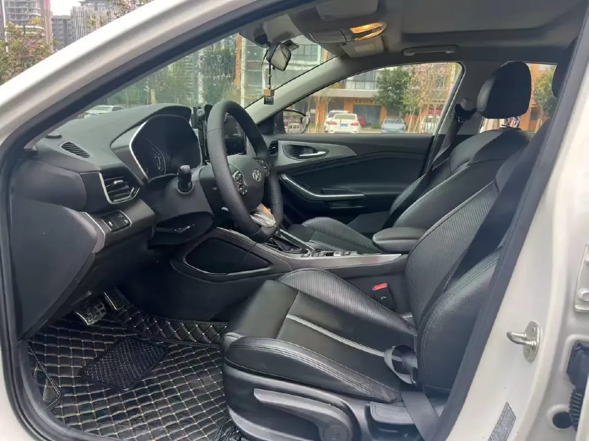 2019 Hyundai La Festa 1.6T 190HP L4 7DCT,autocango,china used car exporter,china ev exporter,chinese used car exporter,chinese used ev exporter