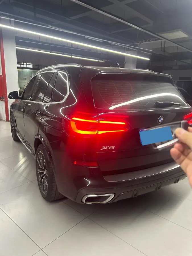 2021 BMW X5 2.0T 265HP L4 8AT,autocango,china used car exporter,china ev exporter,chinese used car exporter,chinese used ev exporter