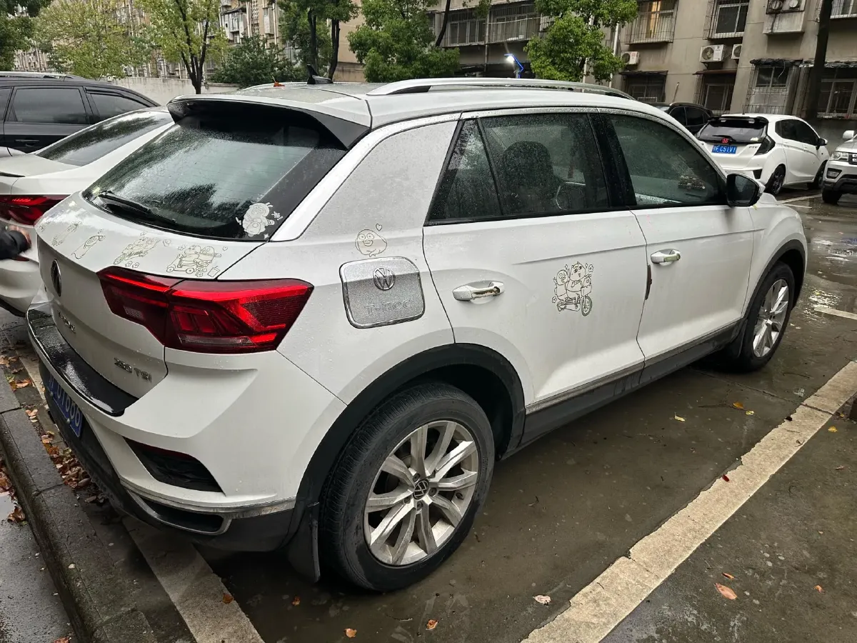 2020 Volkswagen T-Roc 1.4T 150HP L4 7DCT,autocango,china used car exporter,china ev exporter,chinese used car exporter,chinese used ev exporter