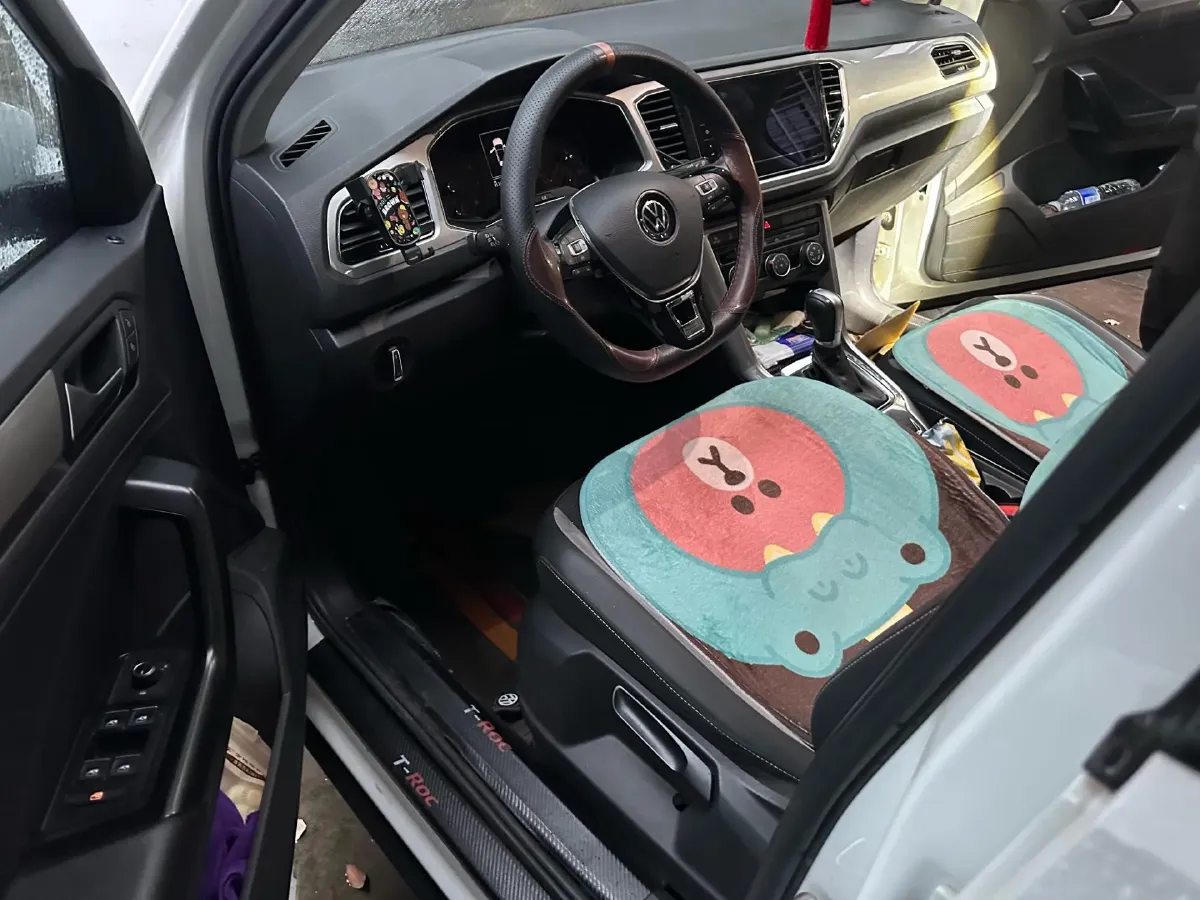 2020 Volkswagen T-Roc 1.4T 150HP L4 7DCT,autocango,china used car exporter,china ev exporter,chinese used car exporter,chinese used ev exporter