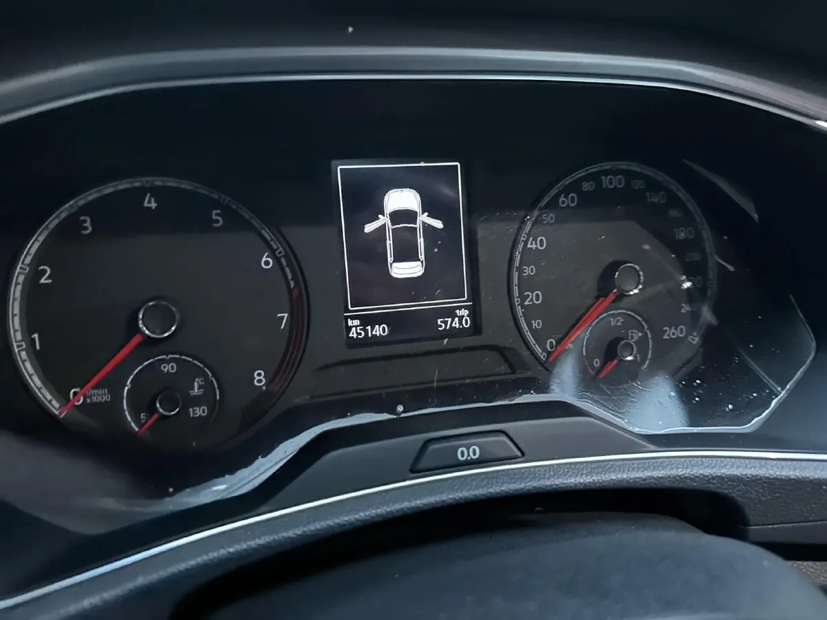 2020 Volkswagen T-Roc 1.4T 150HP L4 7DCT,autocango,china used car exporter,china ev exporter,chinese used car exporter,chinese used ev exporter