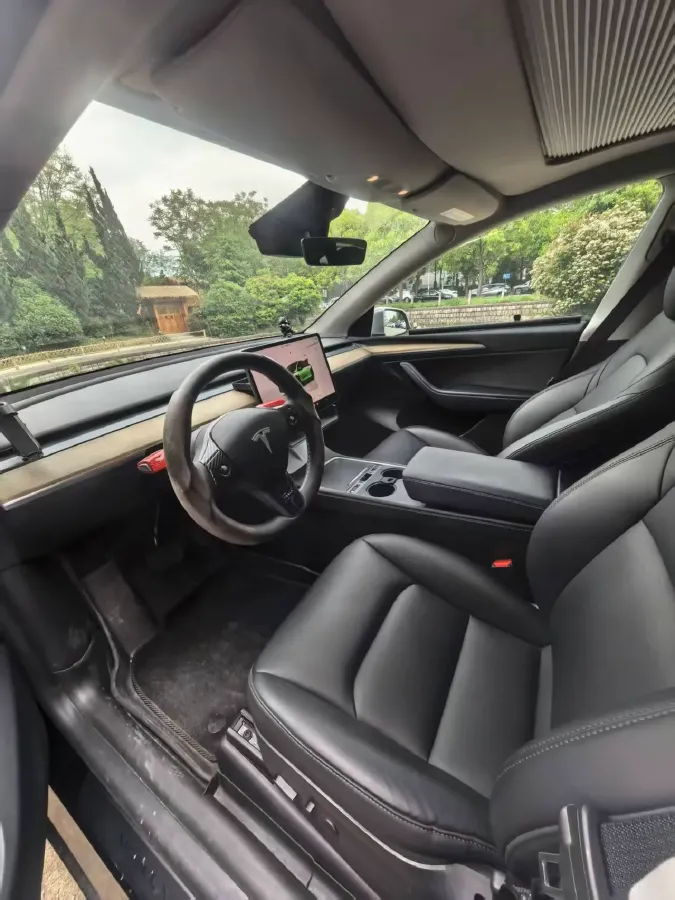 2022 Tesla Model Y BEV 60KWH,autocango,china used car exporter,china ev exporter,chinese used car exporter,chinese used ev exporter