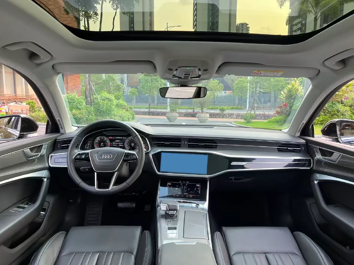 2023 Audi A6L 2.0T 245HP L4 7DCT,autocango,china used car exporter,china ev exporter,chinese used car exporter,chinese used ev exporter