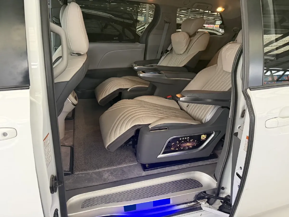 2019 Toyota Camry 2.0L 178HP L4 CVT,autocango,china used car exporter,china ev exporter,chinese used car exporter,chinese used ev exporter