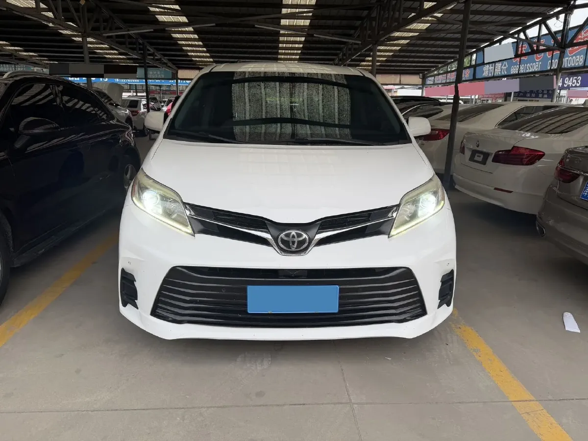 2019 Toyota Camry 2.0L 178HP L4 CVT,autocango,china used car exporter,china ev exporter,chinese used car exporter,chinese used ev exporter