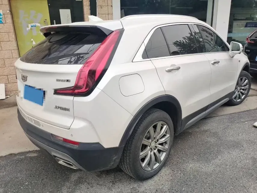 2018 Cadillac XT4 2.0T 241HP L4 9AT,autocango,china used car exporter,china ev exporter,chinese used car exporter,chinese used ev exporter