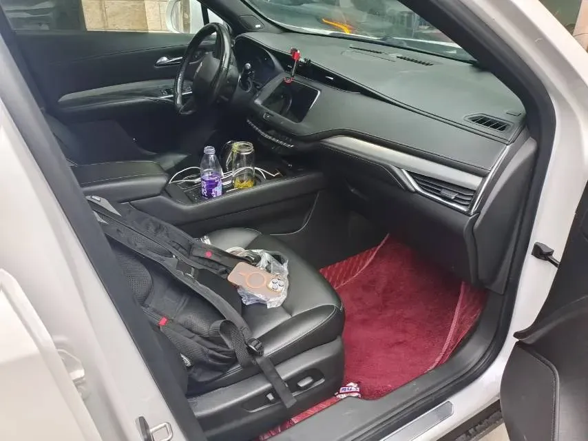 2018 Cadillac XT4 2.0T 241HP L4 9AT,autocango,china used car exporter,china ev exporter,chinese used car exporter,chinese used ev exporter