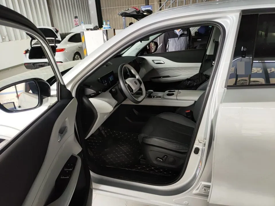 2024 ChangAn UNI-Z 1.5L 98HP L4 E-CVT PHEV 18.4KWH,autocango,china used car exporter,china ev exporter,chinese used car exporter,chinese used ev exporter