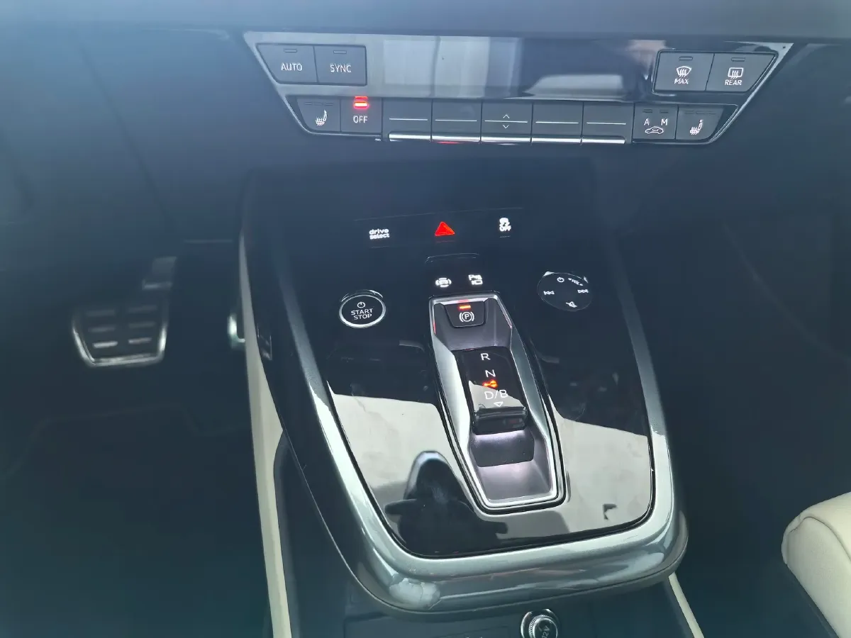 2022 Audi Q4 e-tron BEV 84.8KWH,autocango,china used car exporter,china ev exporter,chinese used car exporter,chinese used ev exporter