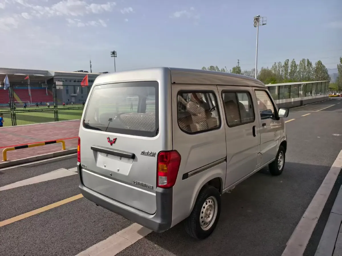 2020 WuLing ZhiGuang 1.2L 76HP L4 5MT,autocango,china used car exporter,china ev exporter,chinese used car exporter,chinese used ev exporter