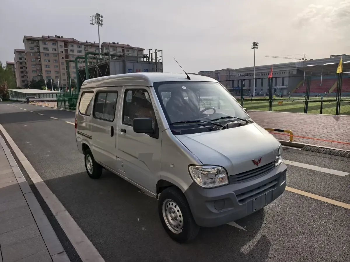 2020 WuLing ZhiGuang 1.2L 76HP L4 5MT,autocango,china used car exporter,china ev exporter,chinese used car exporter,chinese used ev exporter