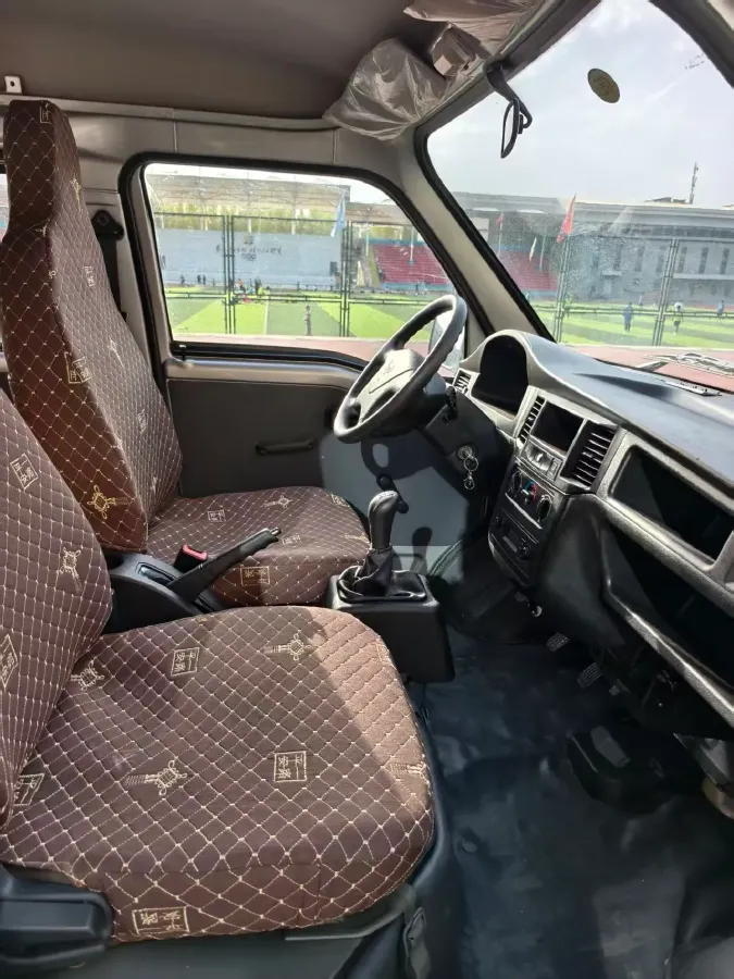 2020 WuLing ZhiGuang 1.2L 76HP L4 5MT,autocango,china used car exporter,china ev exporter,chinese used car exporter,chinese used ev exporter