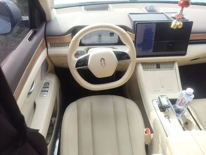 2024 AITO AITO M7 1.5T 152HP L4 REEV 40KWH,autocango,china used car exporter,china ev exporter,chinese used car exporter,chinese used ev exporter