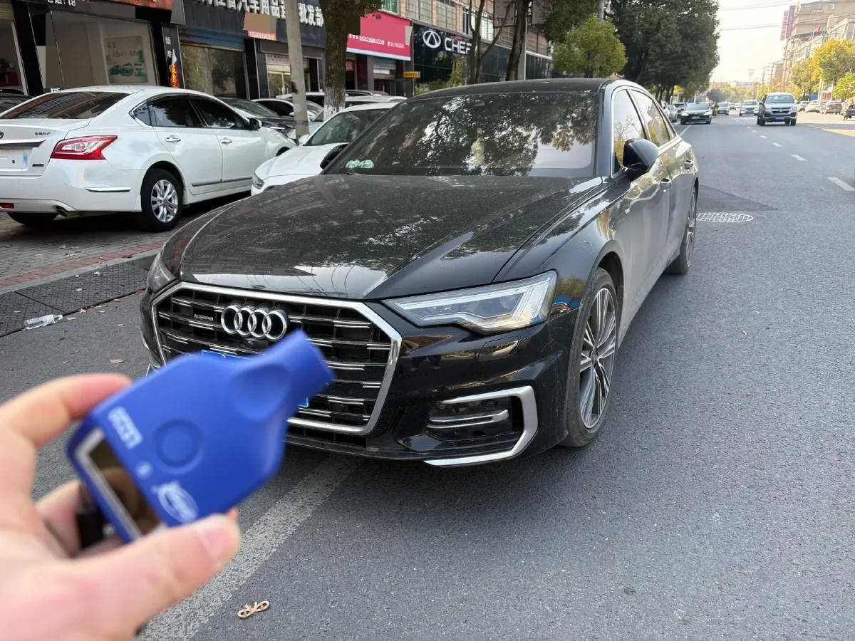 2024 Audi A6L 2.0T 245HP L4 7DCT,autocango,china used car exporter,china ev exporter,chinese used car exporter,chinese used ev exporter