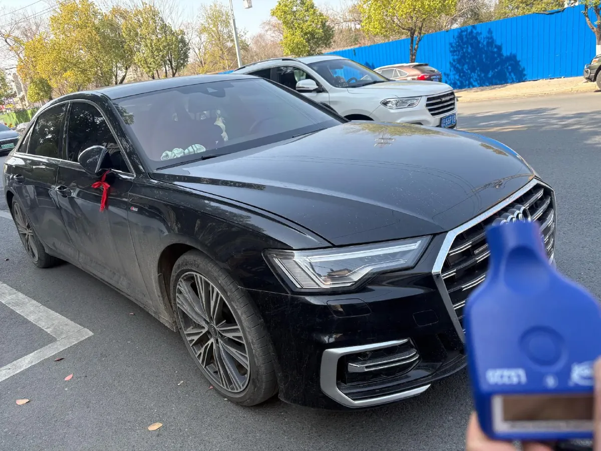 2024 Audi A6L 2.0T 245HP L4 7DCT,autocango,china used car exporter,china ev exporter,chinese used car exporter,chinese used ev exporter