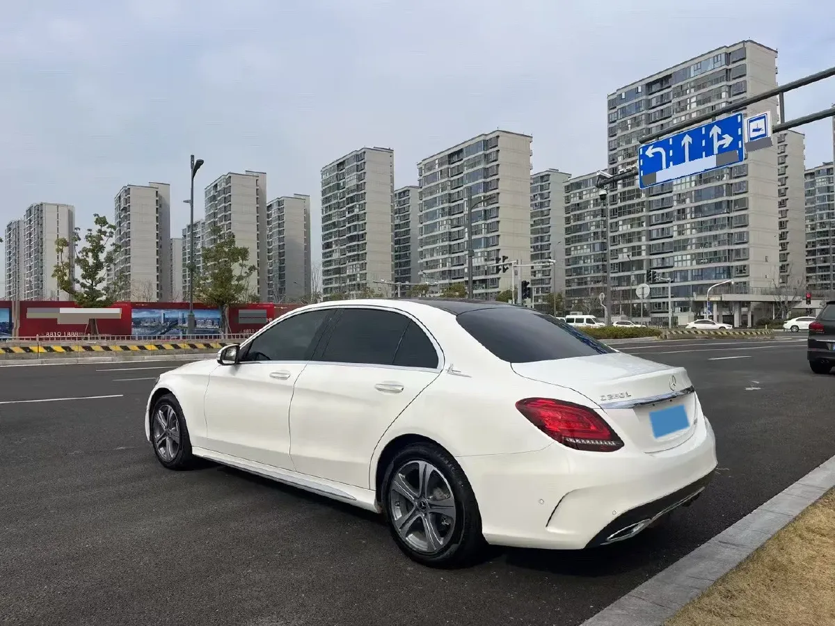 2021 Mercedes-Benz C Class 1.5T 184HP L4 9AT,autocango,china used car exporter,china ev exporter,chinese used car exporter,chinese used ev exporter
