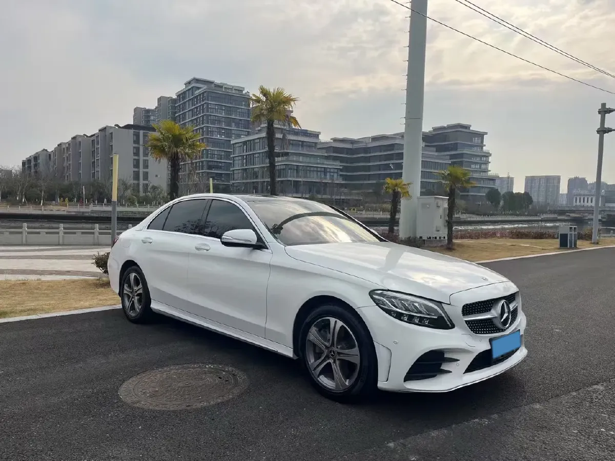 2021 Mercedes-Benz C Class 1.5T 184HP L4 9AT,autocango,china used car exporter,china ev exporter,chinese used car exporter,chinese used ev exporter