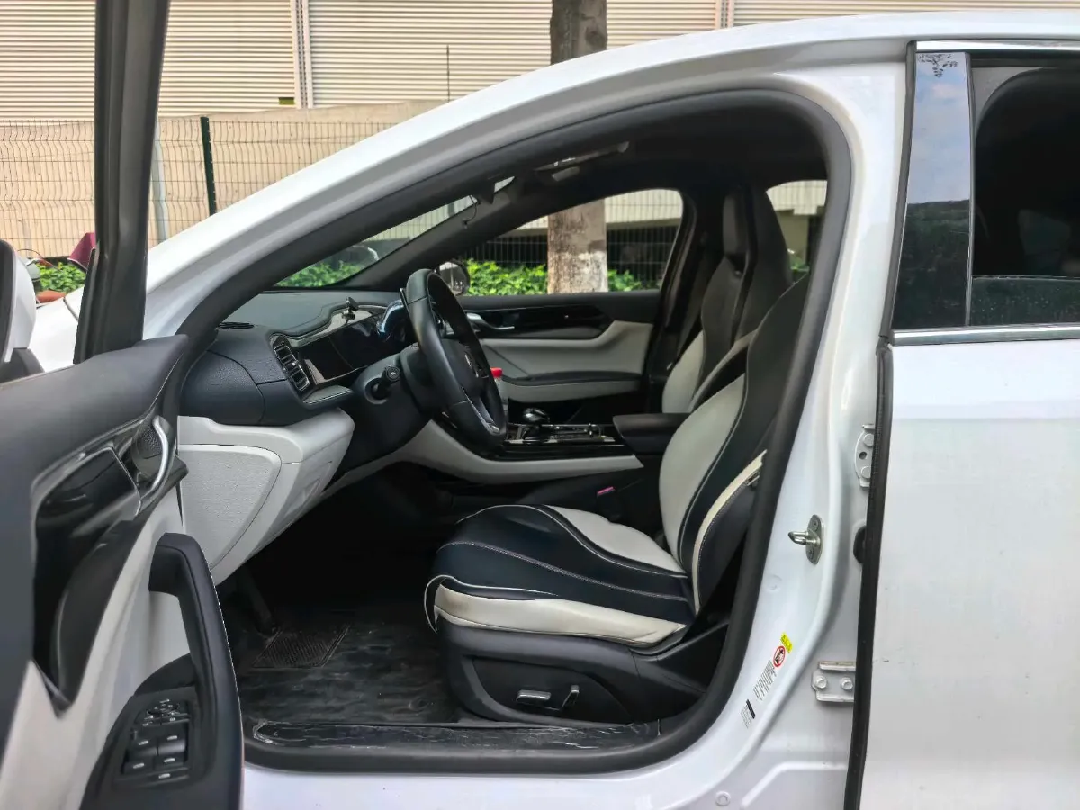 2021 Haval F7 1.5T 169HP L4 7DCT,autocango,china used car exporter,china ev exporter,chinese used car exporter,chinese used ev exporter