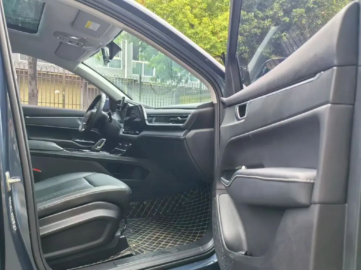 2020 WuLing KaiJie 1.5T 147HP L4 CVT,autocango,china used car exporter,china ev exporter,chinese used car exporter,chinese used ev exporter