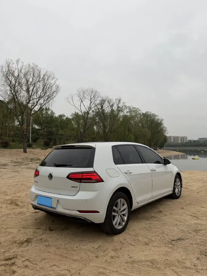 2018 Volkswagen Golf 1.6L 110HP L4 6AT,autocango,china used car exporter,china ev exporter,chinese used car exporter,chinese used ev exporter