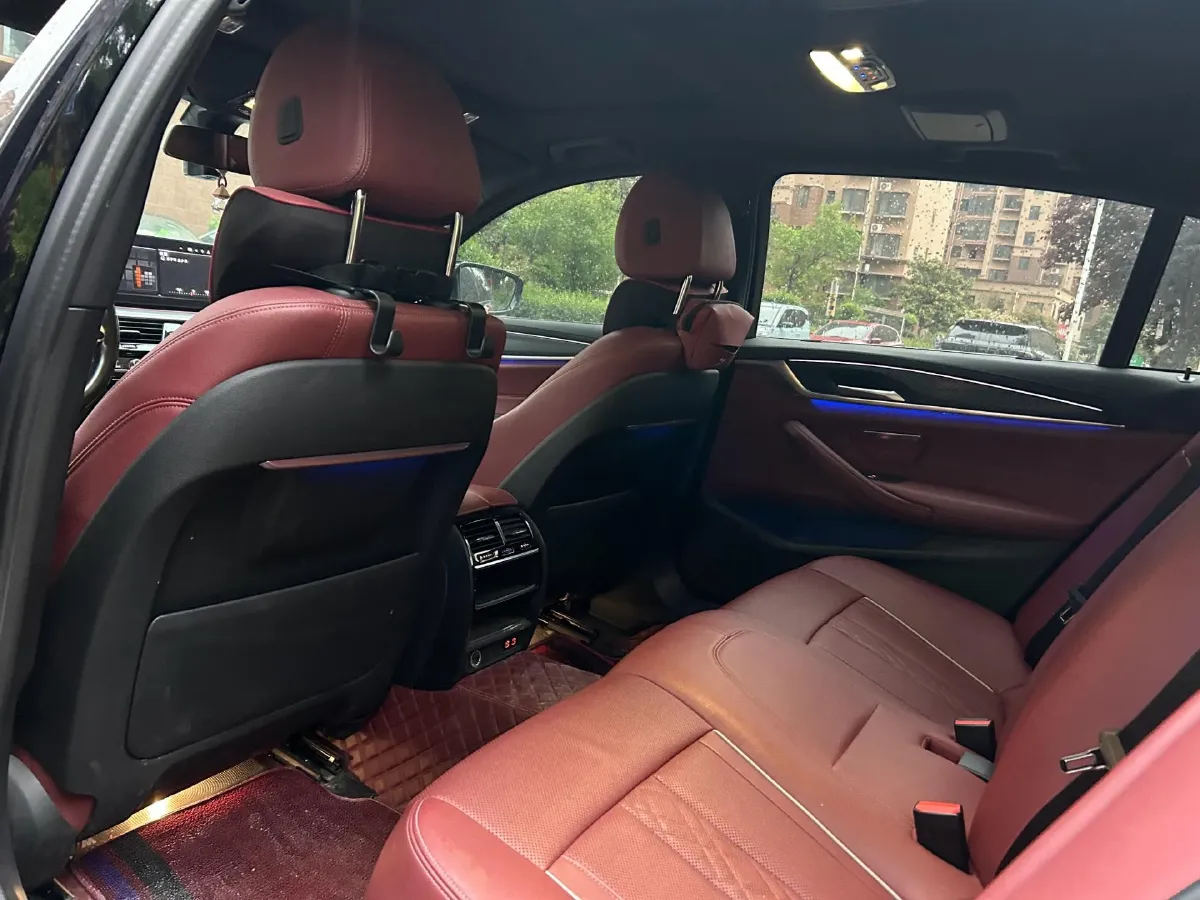 2021 BMW 5 Series 2.0T 184HP L4 8AT,autocango,china used car exporter,china ev exporter,chinese used car exporter,chinese used ev exporter