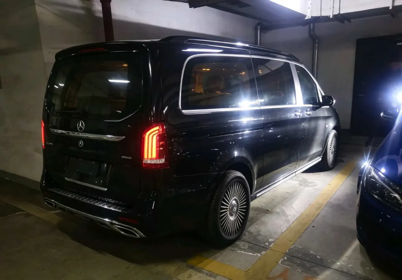 2023 Mercedes-Benz Vito 2.0T 211HP L4 9AT,autocango,china used car exporter,china ev exporter,chinese used car exporter,chinese used ev exporter