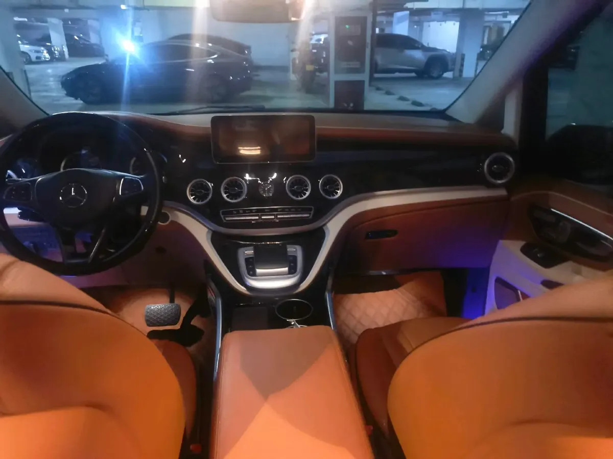 2023 Mercedes-Benz Vito 2.0T 211HP L4 9AT,autocango,china used car exporter,china ev exporter,chinese used car exporter,chinese used ev exporter