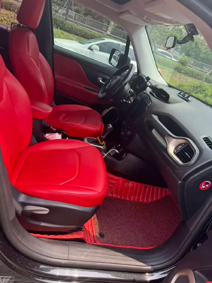 2017 Jeep Renegade 1.4T 150HP L4 7DCT,autocango,china used car exporter,china ev exporter,chinese used car exporter,chinese used ev exporter