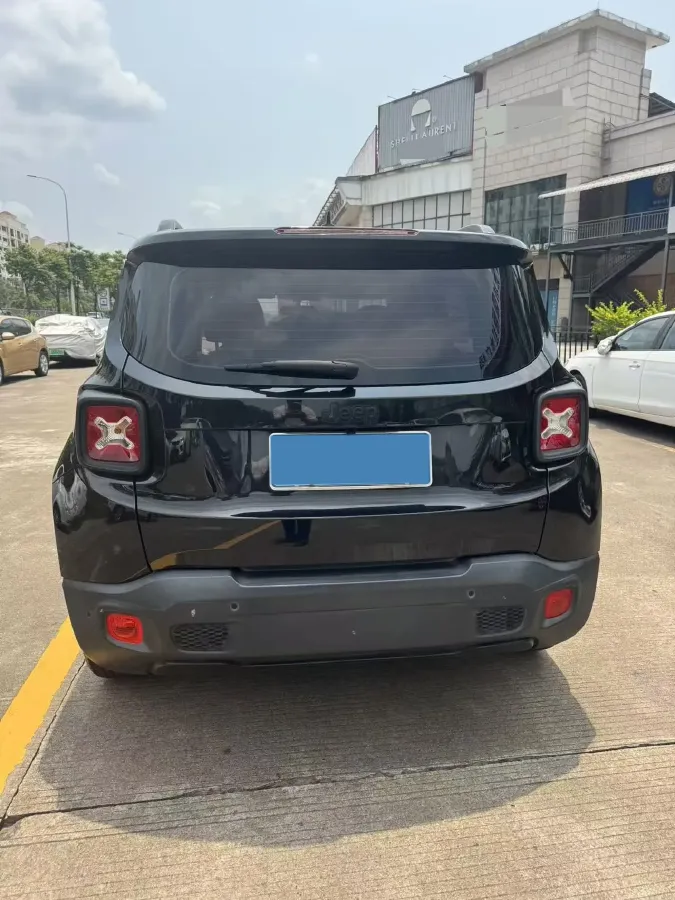 2017 Jeep Renegade 1.4T 150HP L4 7DCT,autocango,china used car exporter,china ev exporter,chinese used car exporter,chinese used ev exporter