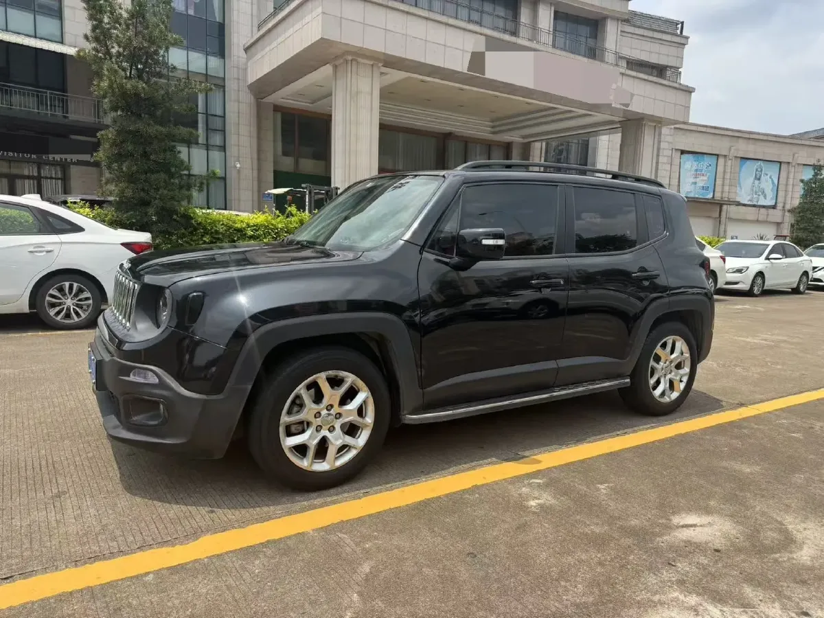 2017 Jeep Renegade 1.4T 150HP L4 7DCT,autocango,china used car exporter,china ev exporter,chinese used car exporter,chinese used ev exporter