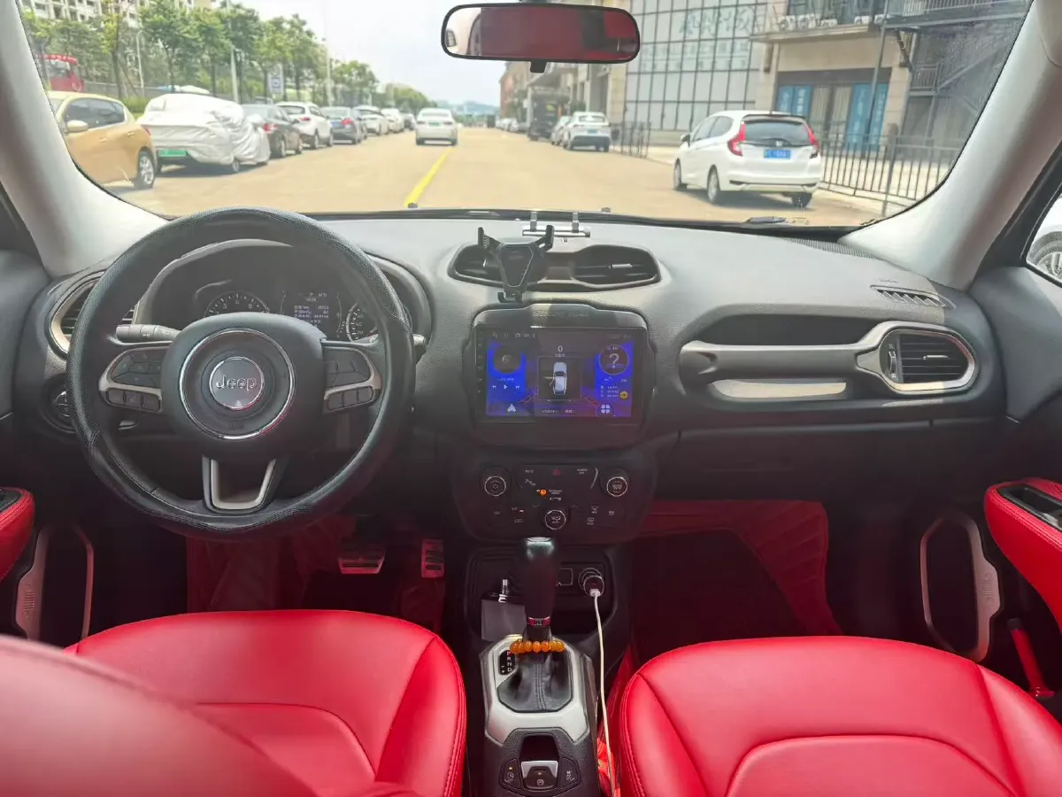 2017 Jeep Renegade 1.4T 150HP L4 7DCT,autocango,china used car exporter,china ev exporter,chinese used car exporter,chinese used ev exporter