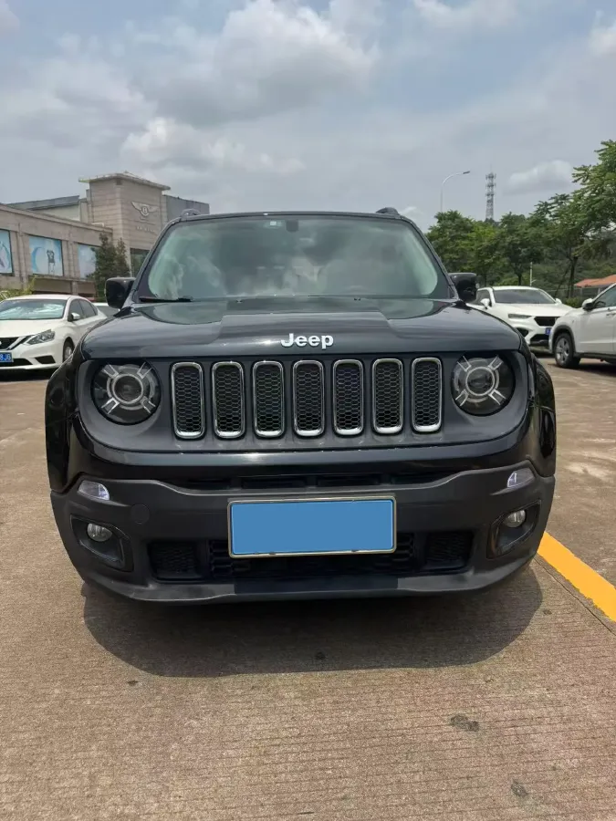 2017 Jeep Renegade 1.4T 150HP L4 7DCT,autocango,china used car exporter,china ev exporter,chinese used car exporter,chinese used ev exporter