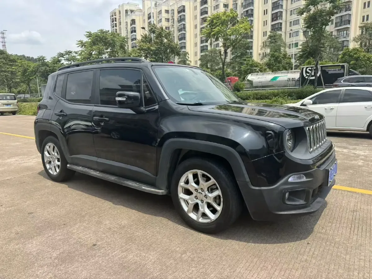 2017 Jeep Renegade 1.4T 150HP L4 7DCT,autocango,china used car exporter,china ev exporter,chinese used car exporter,chinese used ev exporter