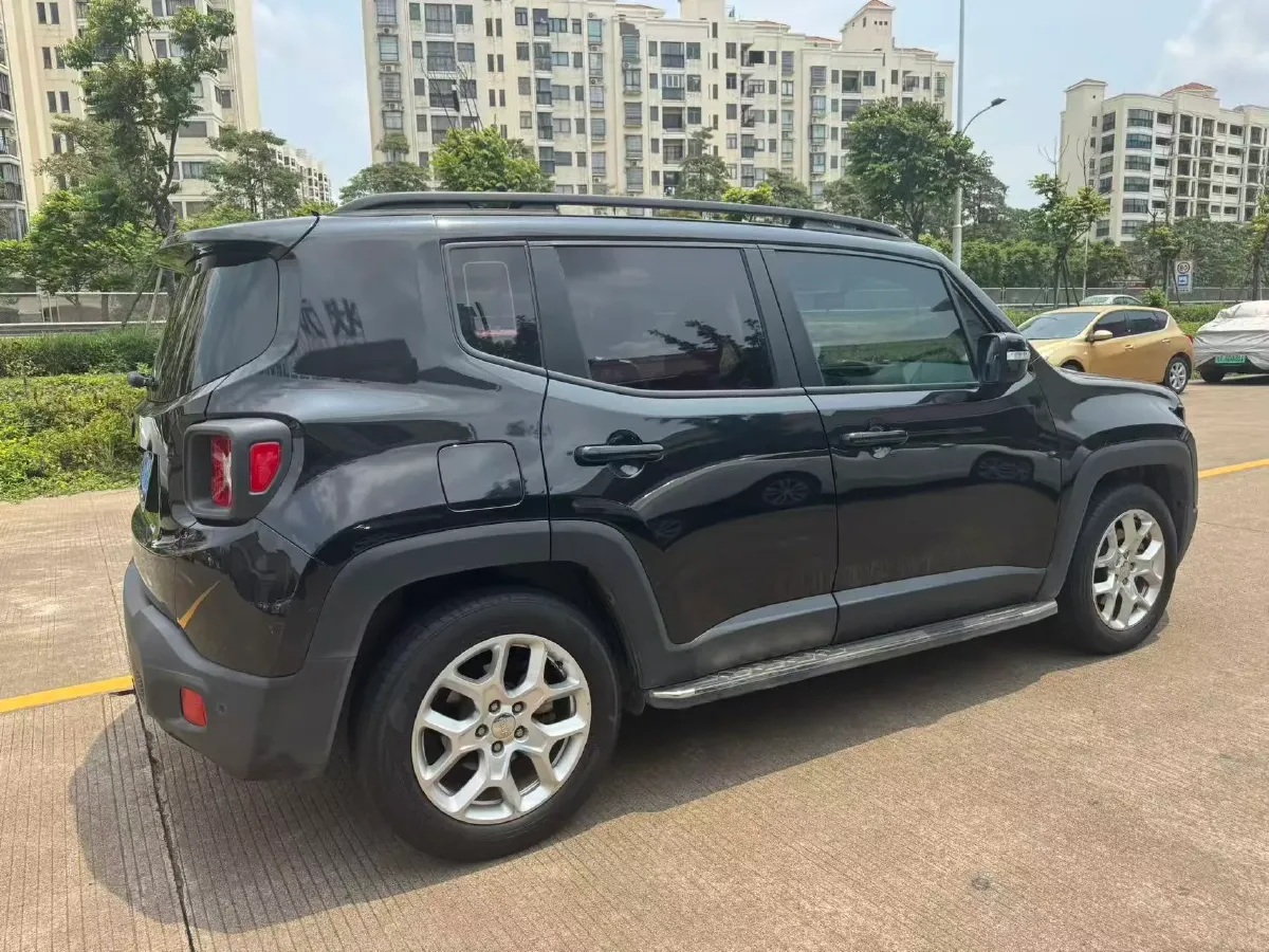2017 Jeep Renegade 1.4T 150HP L4 7DCT,autocango,china used car exporter,china ev exporter,chinese used car exporter,chinese used ev exporter