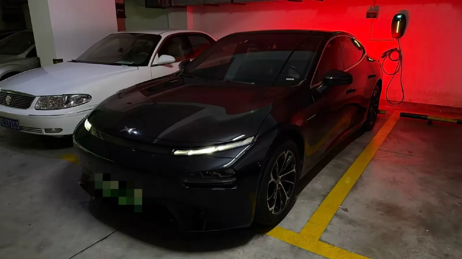 2021 Xpeng P7 BEV 60.2KWH,autocango,china used car exporter,china ev exporter,chinese used car exporter,chinese used ev exporter