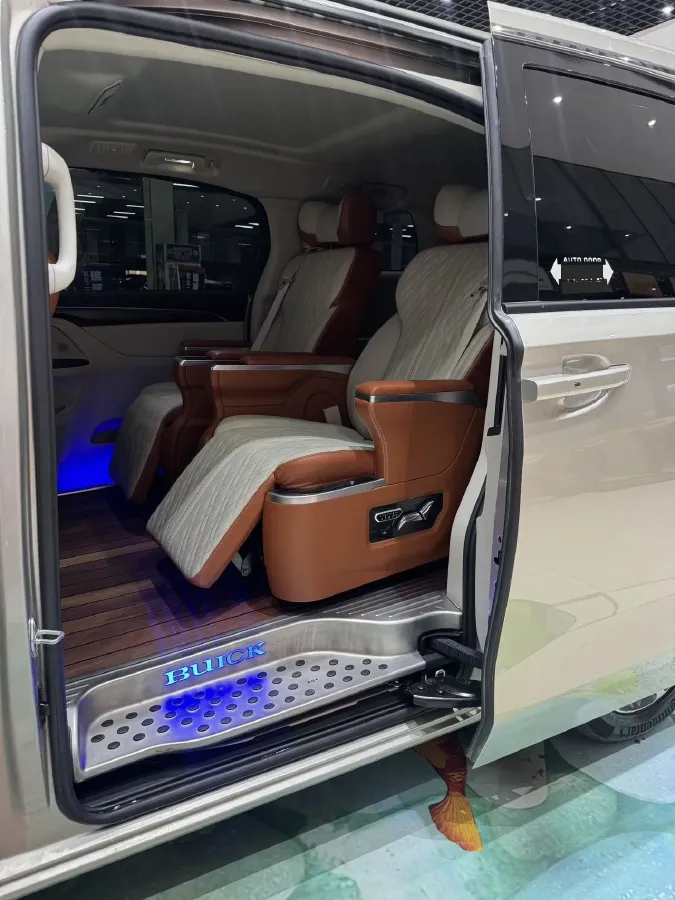 2021 Buick GL8 2.0T 237HP L4 9AT,autocango,china used car exporter,china ev exporter,chinese used car exporter,chinese used ev exporter