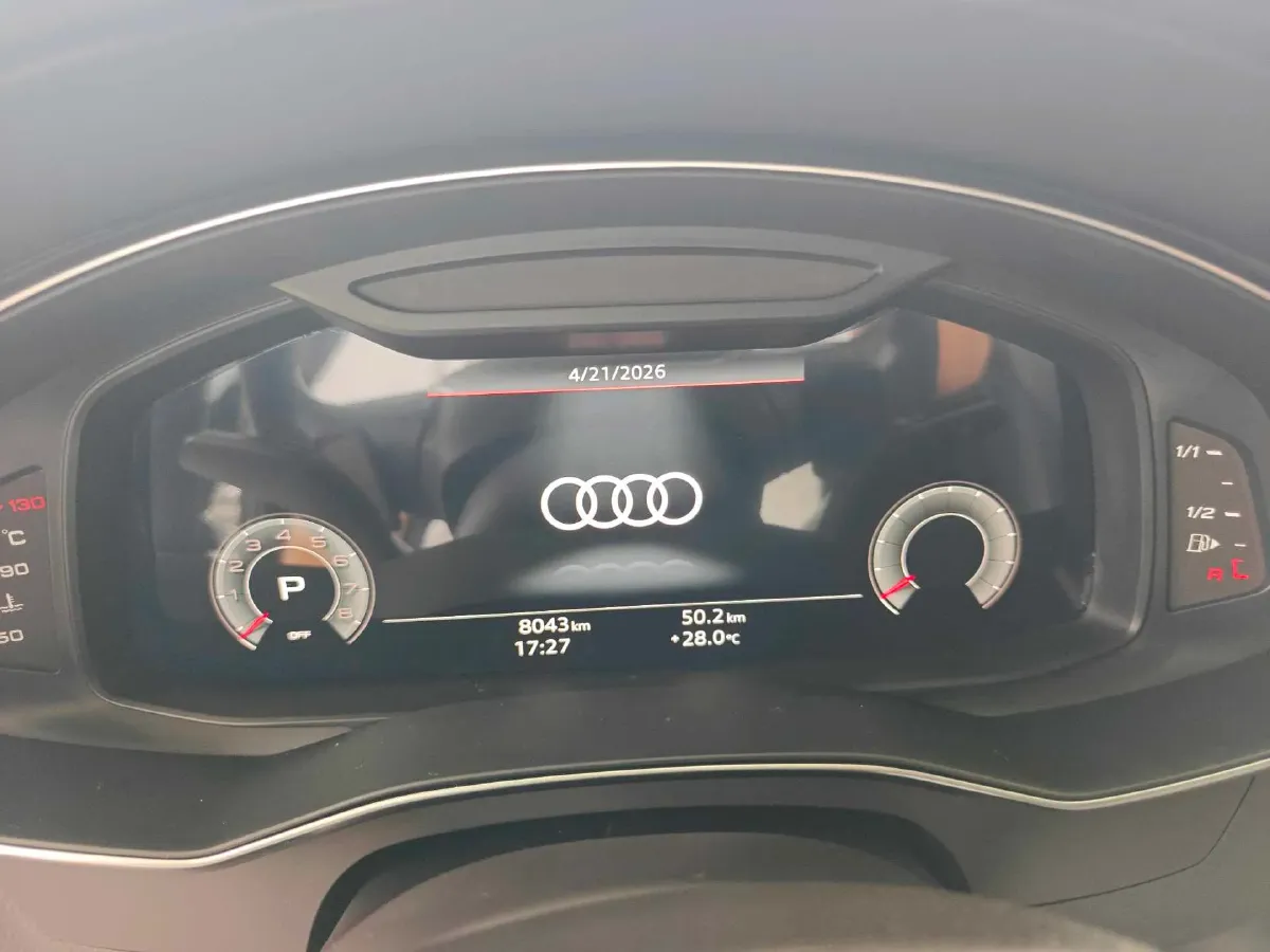 2025 Audi A6L 2.0T 245HP L4 7DCT,autocango,china used car exporter,china ev exporter,chinese used car exporter,chinese used ev exporter